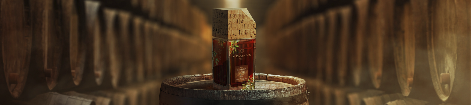 Omdesign assina o novo gin Adamus